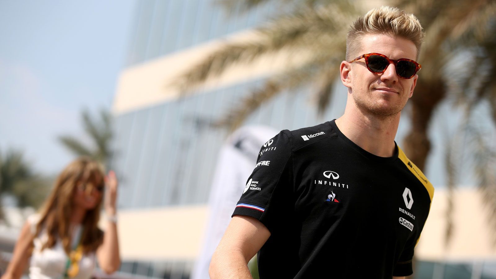 
                <strong>Hülkenbergs Vorbilder: Erfolgreiche Ersatzfahrer in der Formel 1</strong><br>
                Hulk is back! Nach dem positiven Corona-Befund von Sergio Perez hat das Team Racing Point Nico Hülkenberg als Ersatzfahrer für den Großen Preis von Großbritannien verpflichtet. Für mindestens ein Rennen hat der 32 Jahre alte Deutsche nun Zeit, auf sich aufmerksam zu machen und sich für ein Cockpit in der kommenden Saison zu empfehlen. In der langen Geschichte der Formel 1 konnten bereits viele Piloten als Ersatzfahrer überzeugen und sich so für höhere Aufgaben in Stellung bringen. ran.de stellt Euch einige der erfolgreichsten Ersatzfahrer der Formel 1-Geschichte vor.
              