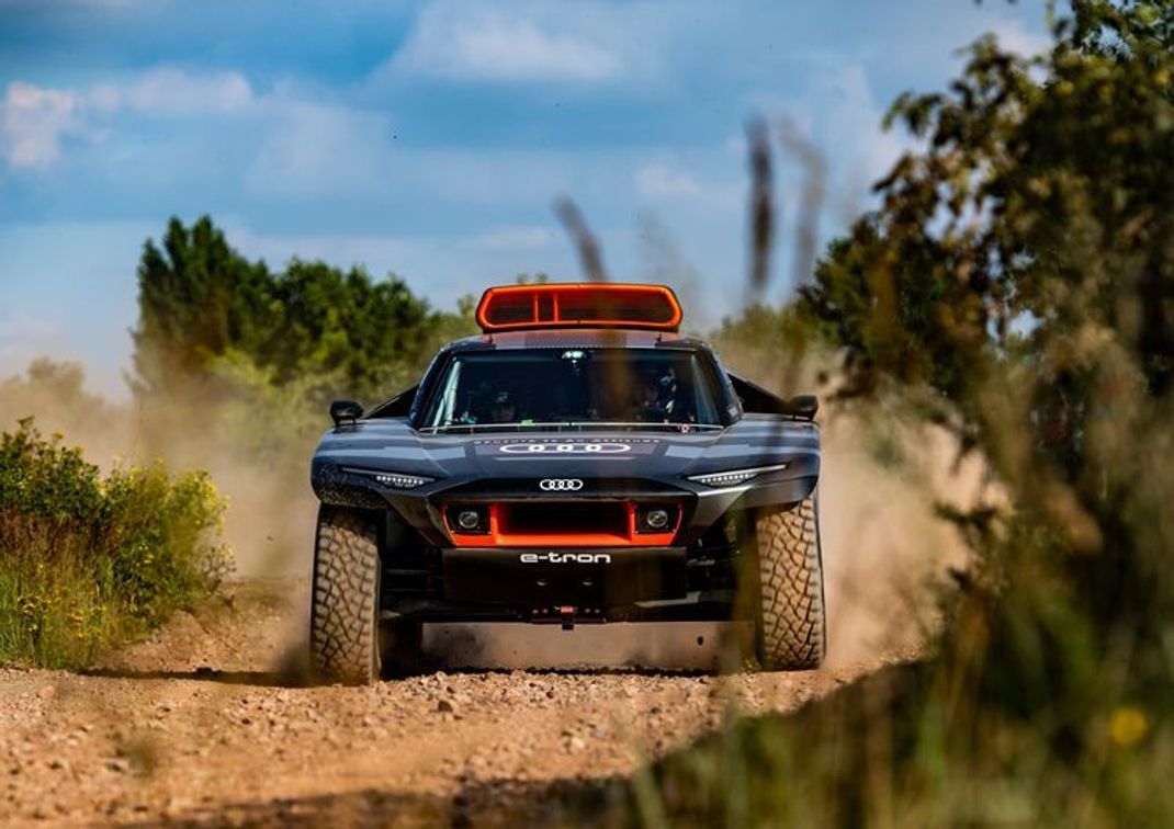 Audi RS Q e-tron für die Rally Dakar: Elektrifiziertes Testlabor soll Erkenntnisse für die Serie liefern