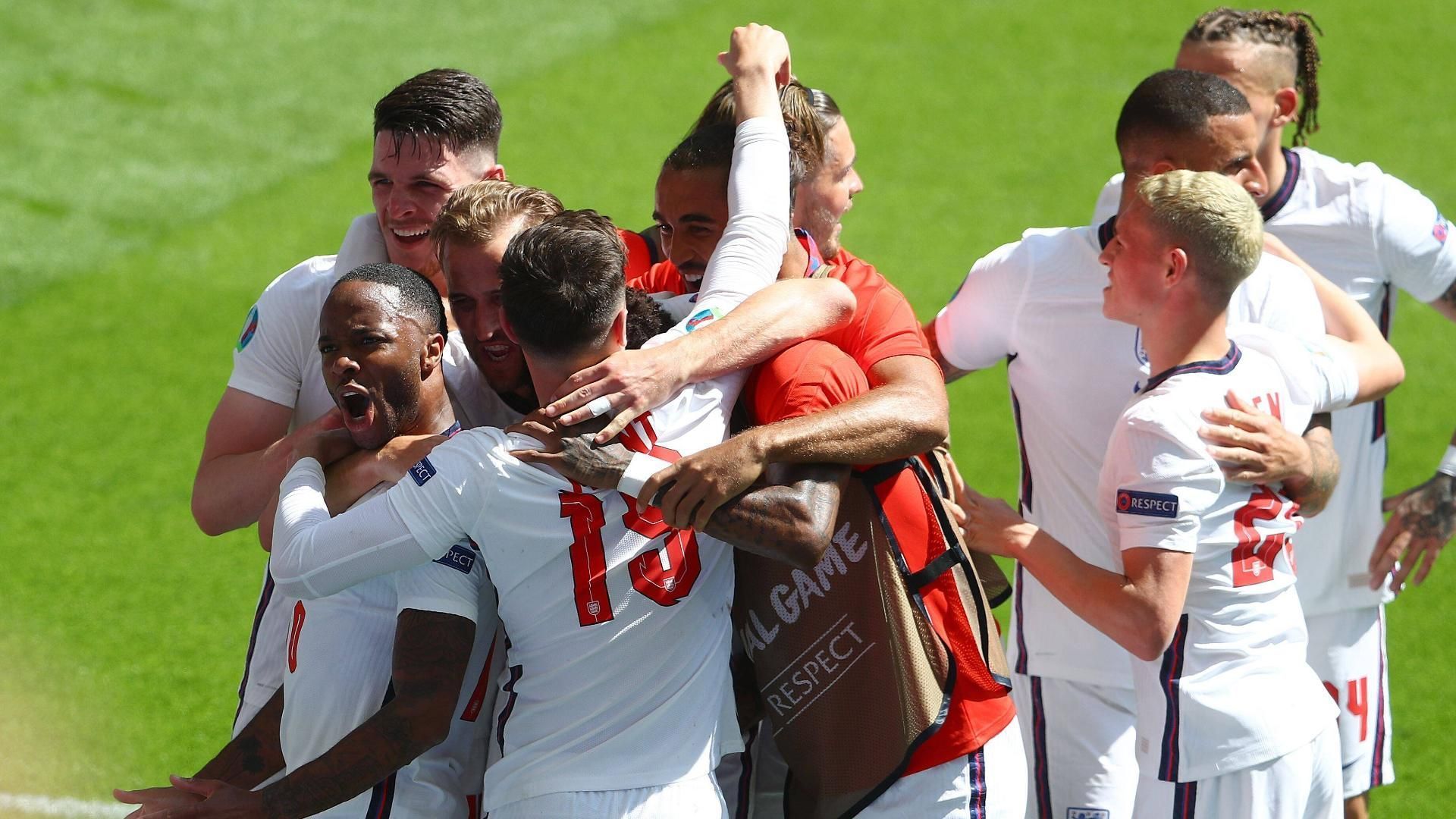 
                <strong>England bricht Auftakt-Fluch </strong><br>
                Das Team von Gareth Southgate schnappte sich beim 1:0-Erfolg über Kroatien nicht nur die wichtigen drei Punkte, sondern konnte auch einen ewigen Fluch der "Three Lions" brechen. So gelang es den Engländern erstmals das Auftaktspiel einer Europameisterschaft zu gewinnen. Im zehnten Versuch seit 1968 waren es also Harry Kane und Co., die den Engländern die ersten drei Punkte nach einem EM-Auftaktspiel bescheren sollten. 
              