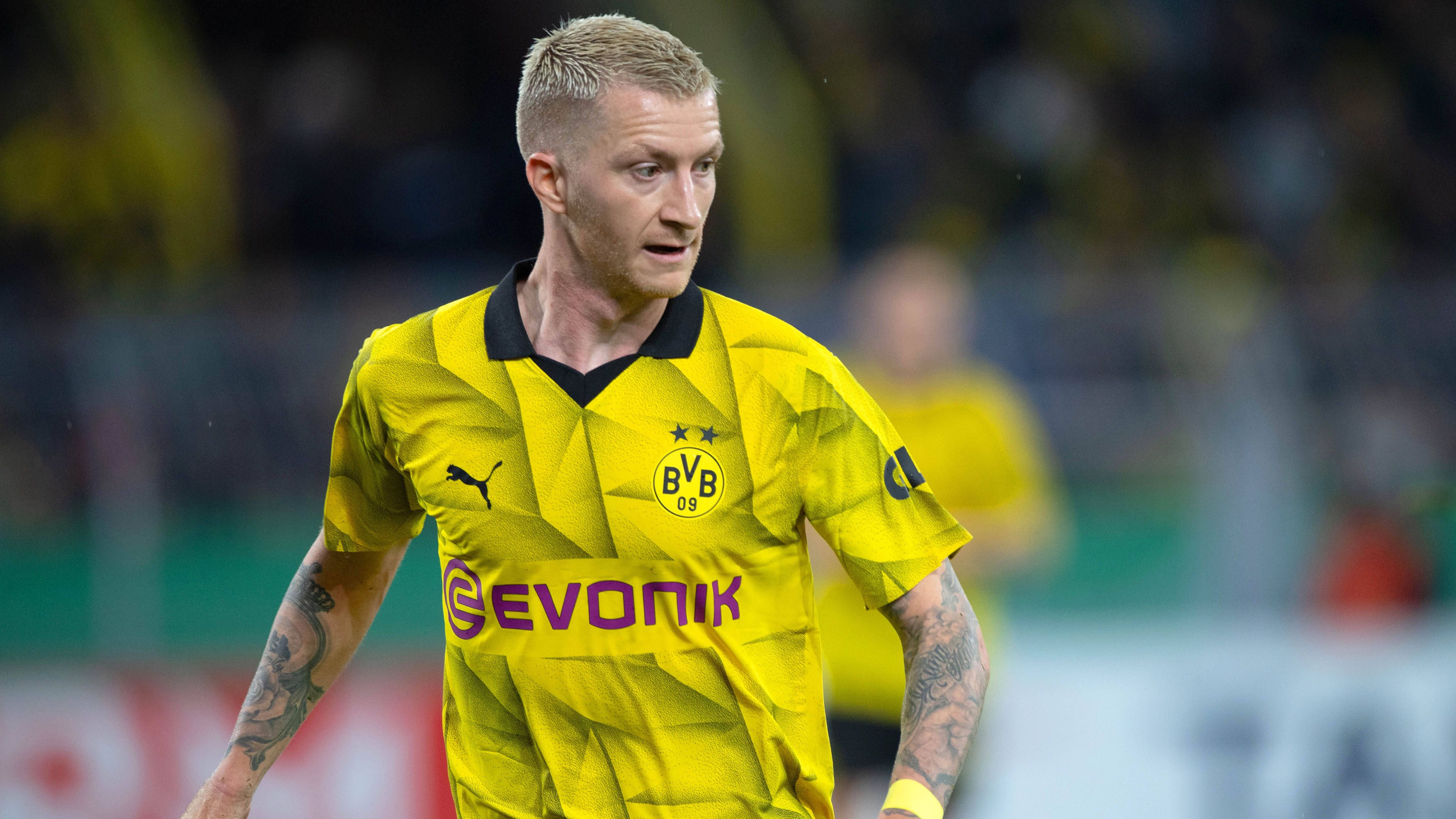 <strong>Abschied offiziell: Wo landet Marco Reus nach seinem BVB-Aus?</strong><br>Die Entscheidung ist gefallen! Marco Reus wird keinen neuen Vertrag bei Borussia Dortmund erhalten. Demnach trennen sich die Wege im Sommer 2024 nach zwölf Jahren. <strong><em>ran</em></strong> zeigt mögliche Landing Spots des früheren BVB-Kapitäns. (Stand: 17. Juli 2024)