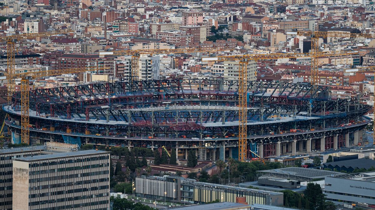 Views Of The Camp Nou Under Construction. Views of the Camp Nou under construction from Sant Pere Martir, with the cranes working on its renovation, in Barcelona, Spain, on July 12, 2025. Barca pla...