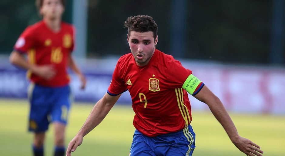 
                <strong>Abel Ruiz</strong><br>
                Sturm - Abel Ruiz (Spanien): Eine große Sturm-Hoffnung für den FC Barcelona ist Abel Ruiz. Der 17-Jährige wird von der Blaugrana für die zweite Mannschaft in der zweiten spanischen Liga eingesetzt. In vier Partien gelang ihm dabei auch ein Treffer. Er führt als Kapitän die spanische U17-Nationalmannschaft in Indien an. Bei der 1:2-Niederlage gegen Brasilien zum Start der WM blieb er torlos.
              