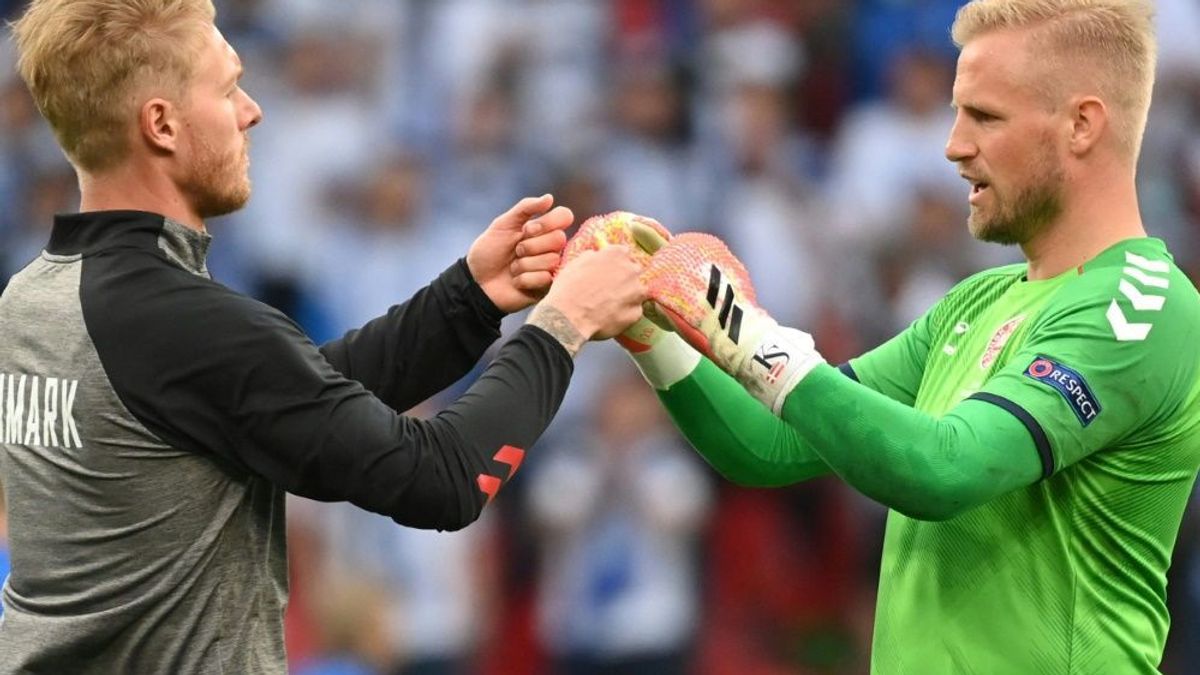 Kjaer und Schmeichel besuchen Eriksen im Krankenhaus