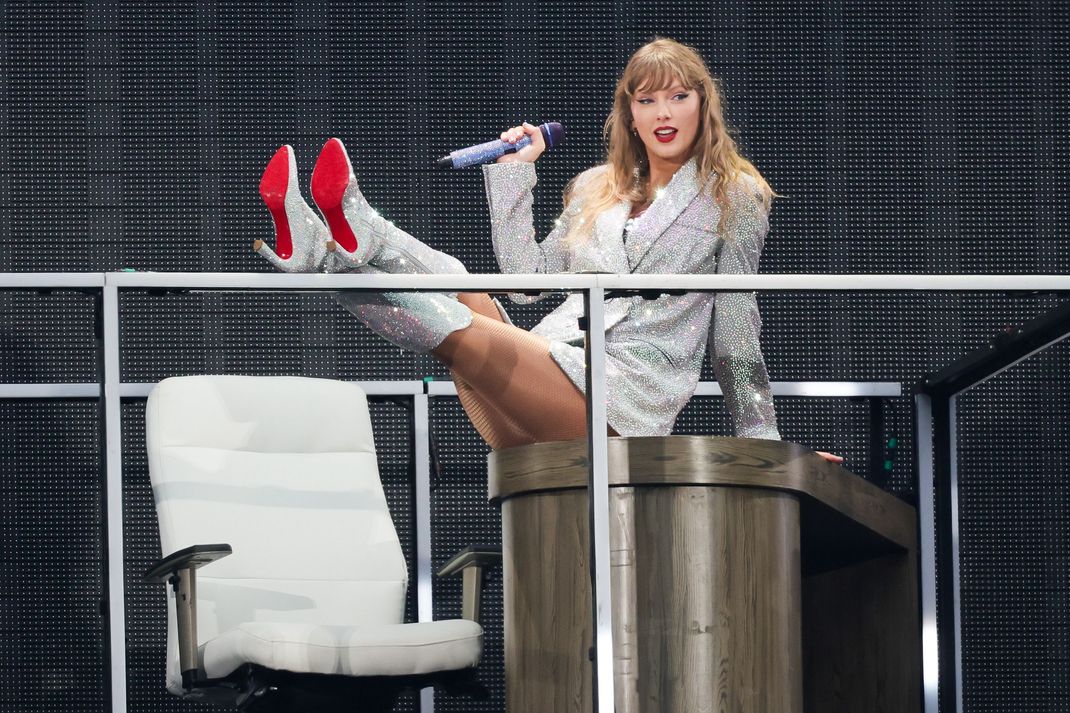 23. Juli 2024: Taylor Swift im Volksparkstadion Hamburg. Es ist das vierte Deutschland-Konzert im Rahmen ihrer "The Eras Tour". Stationen waren und sind: Gelsenkirchen, Hamburg und München.