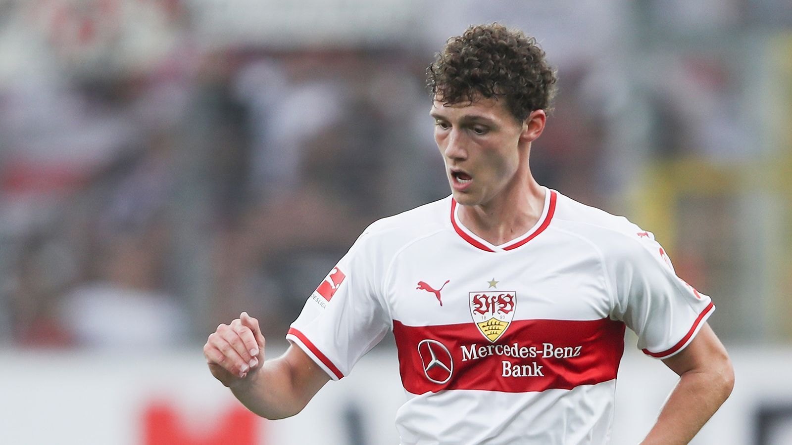 
                <strong>Benjamin Pavard</strong><br>
                Beim FC Bayern: Juli 2019 bis heuteVerpflichtet vom: VfB Stuttgart (35 Millionen Euro Ablöse)Spiele/Tore für den FC Bayern: 3/0Erfolge beim FC Bayern: -
              