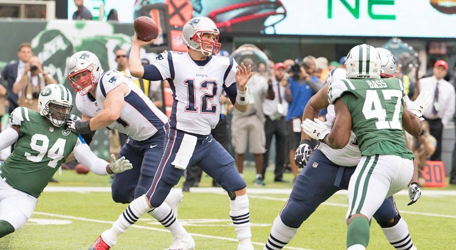 
                <strong>Tom Brady (New England Patriots)</strong><br>
                Tom Brady hat sich einmal mehr in die Geschichtsbücher der NFL gespielt! Das 24:17 gegen die New York Jets war sein insgesamt 187. Sieg als Starting-Quarterback in einem Regular-Season-Spiel. Damit hat er die Bestmarke von Peyton Manning und Brett Favre (186) übertroffen.
              