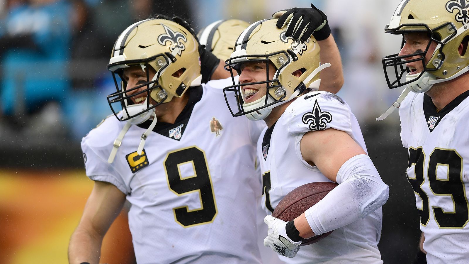 
                <strong>Brees vor Karriereende: Auf diese Stars müssen die Saints in Zukunft bauen</strong><br>
                Die Saison ist für die New Orleans Saints beendet. Nach der Playoff-Niederlage gegen die Tampa Bay Buccaneers (20:30) stehen nicht nur über der Zukunft von Quarterback Drew Brees große Fragezeichen. ran.de zeigt die Baustellen der Zukunft bei den Saints.
              