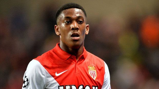 
                <strong>Anthony Martial (AS Monaco)</strong><br>
                Anthony Martial: Bei Olympique Lyon startete der Stürmer seine Karriere und machte 2013 den AS Monaco auf sich aufmerksam. Die Monegassen entschieden sich zum Kauf und bezahlten fünf Millionen Euro. Ein Deal, der sich für Monaco auszahlt: Für mehr als das Zehnfache holte ihn Manchester United im Sommer nach England.
              