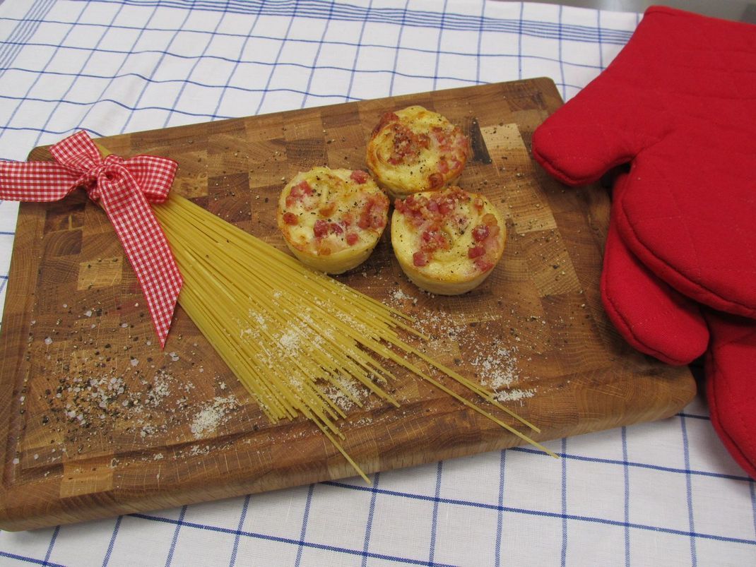 Eine ungewöhnliche Kombination: Spaghetti und Speck in Muffins! Ausgefallen und richtig lecker!