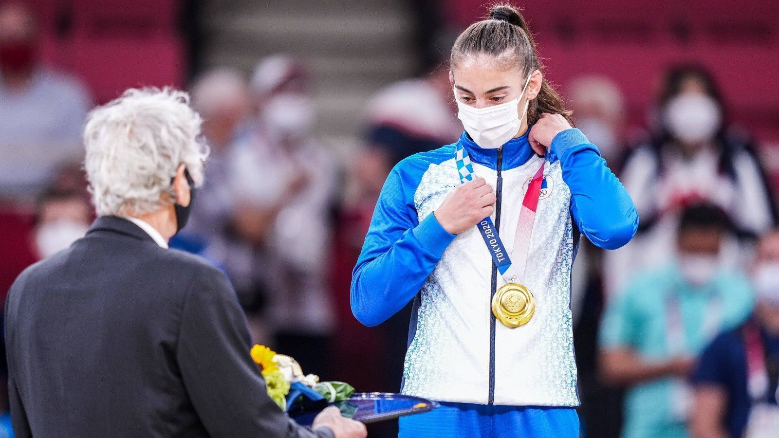 
                <strong>Platz 13: Kosovo</strong><br>
                Im Kosovo fließen genau 100.000 Euro pro Goldmedaille.
              
