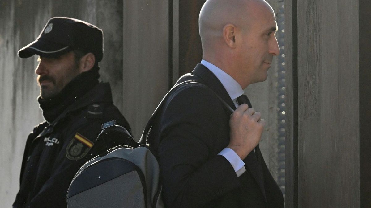 Auf dem Weg ins Gericht: Luis Rubiales