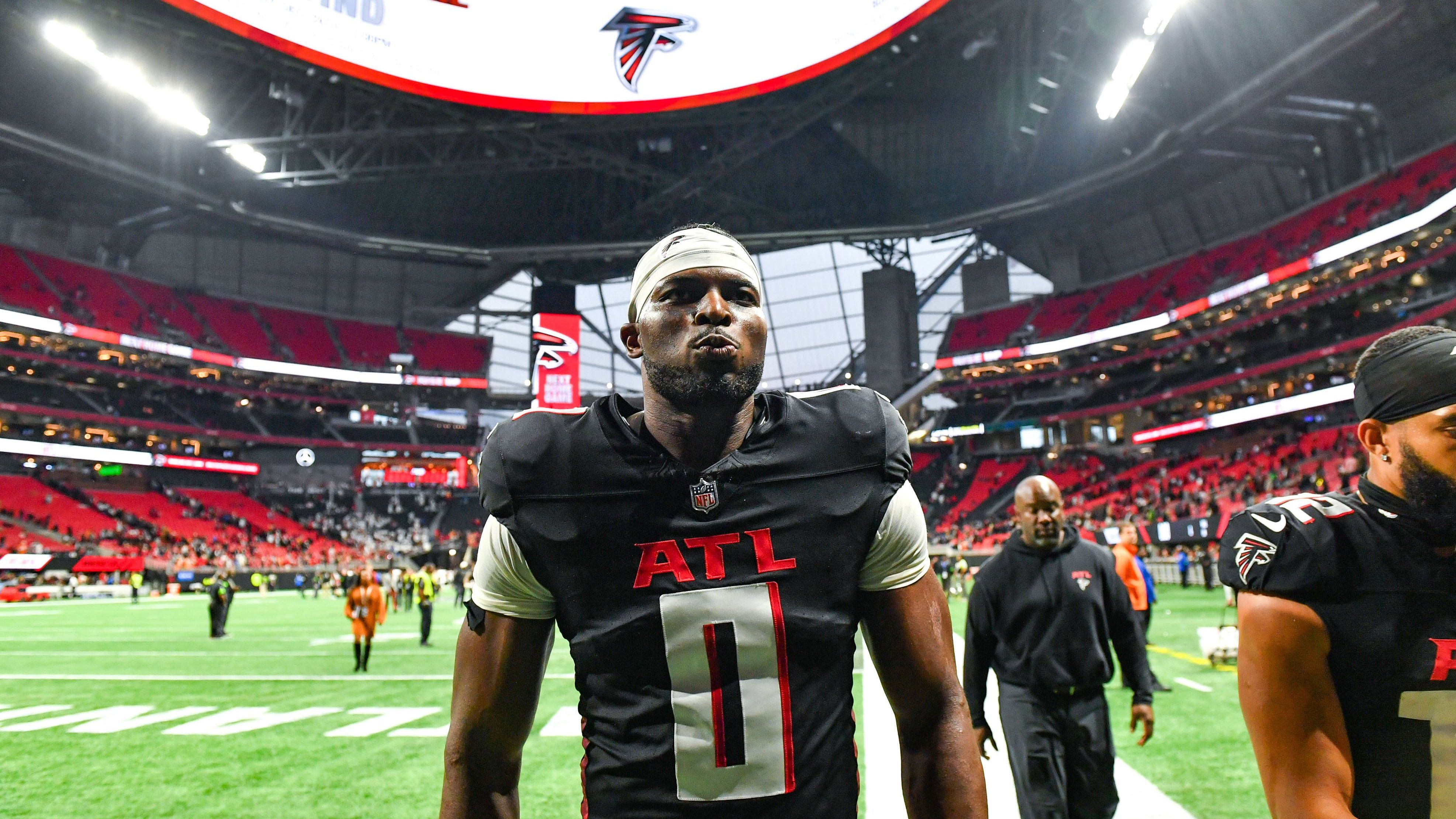 <strong>Lorenzo Carter (Defensive End, Atlanta Falcons)</strong><br>• Nummer vor dem Wechsel: 9