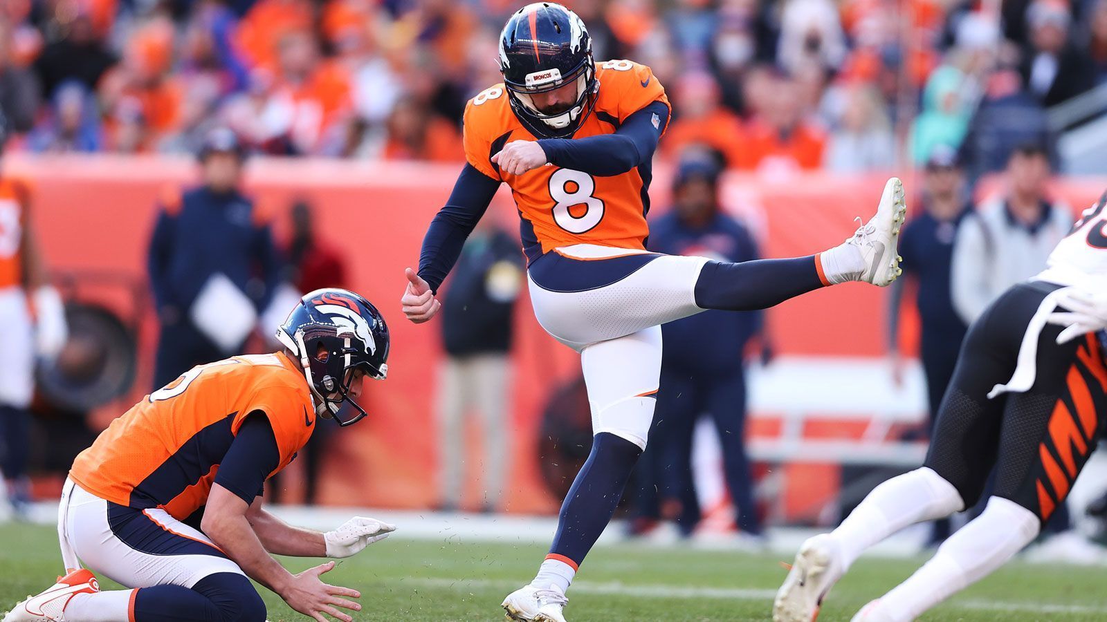 
                <strong>Platz 10 (geteilt): Brandon McManus</strong><br>
                &#x2022; Team: Denver Broncos<br>&#x2022; <strong>Overall Rating: 78</strong><br>&#x2022; Key Stats: Kick Power: 96 – Kick Accuracy: 79 – Stamina: 75<br>
              