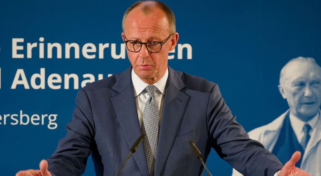 Unionskanzlerkandidat Friedrich Merz hält die Wahl 2025 ähnlich wichtig wie&nbsp; 1949.