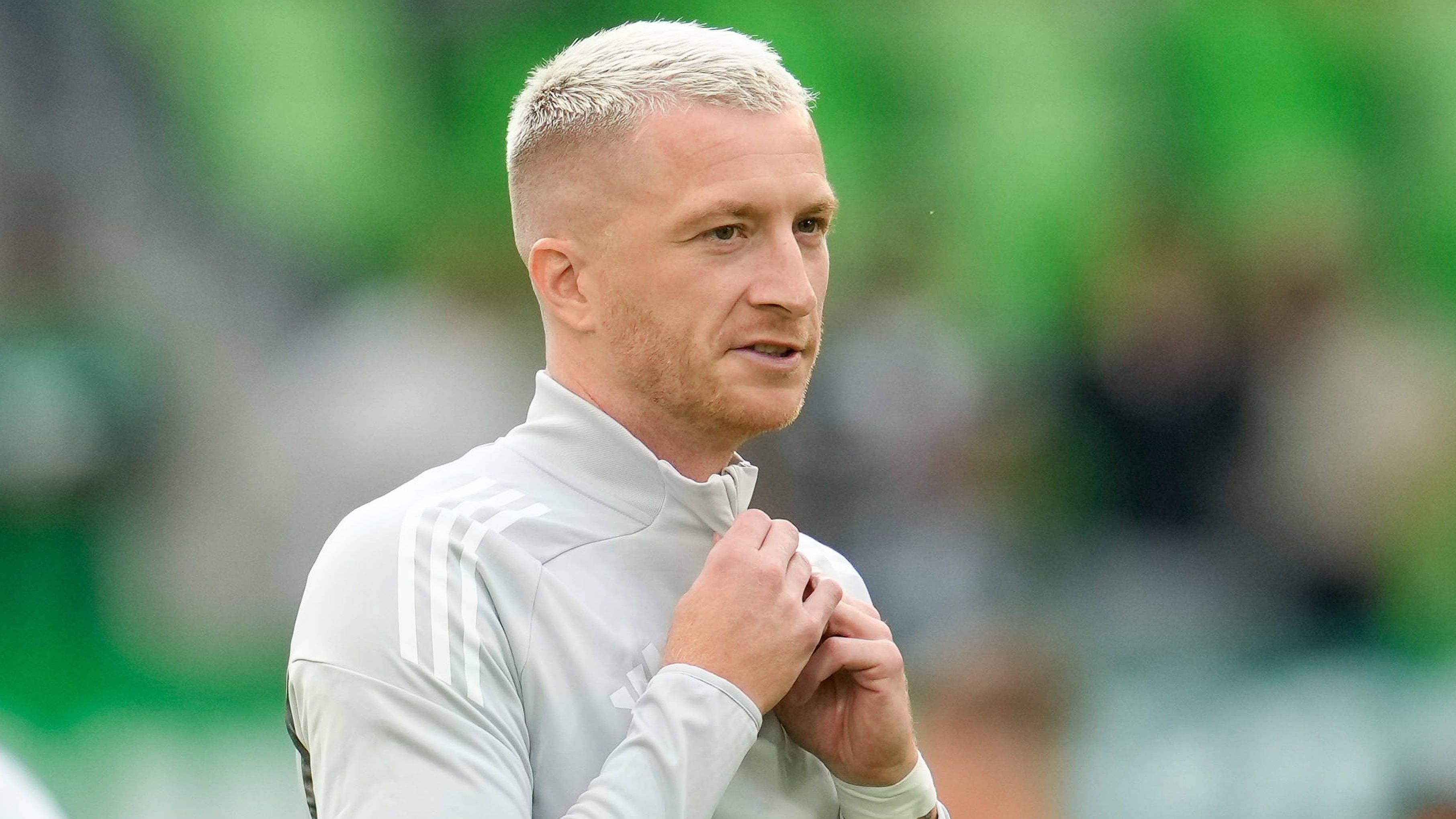 <strong>MLS: Marco Reus</strong><br>Wann: 2024<br>Team: Los Angeles Galaxy<br>Auch wenn Reus verletzungsbedingt viele Spiele verpasste, holte er mit LA die Meisterschaft. Der ehemalige BVB-Kapitän lässt aktuell seine Karriere in den USA ausklingen und feierte die erste Liga-Meisterschaft seiner Karriere. Mit dem BVB wurde er "nur" siebenmal Vizemeister.