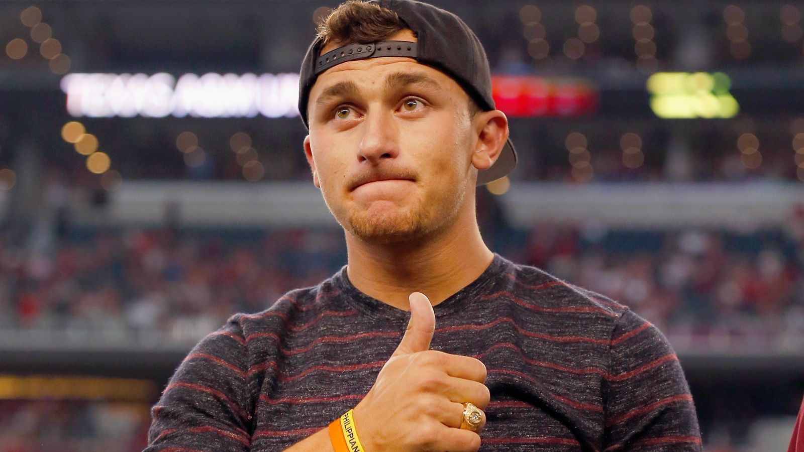 
                <strong>Johnny Manziel (32 Punkte)</strong><br>
                Auch das Ergebnis von Johnny Manziel kann sich durchaus sehen lassen. Leider sagt der Test nichts darüber aus, ob man richtige Entscheidungen in seinem Leben trifft, wie "Johnny Football" eindrucksvoll bewies. 
              