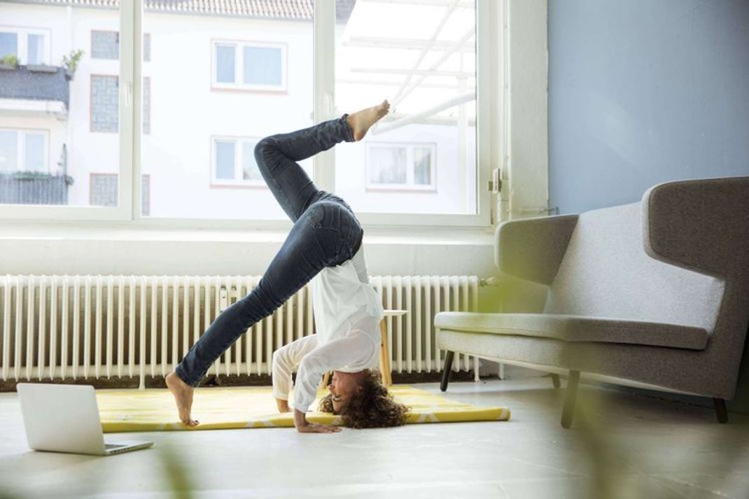 Kopfstandhocker beim Yoga: Test und Erfahrungen