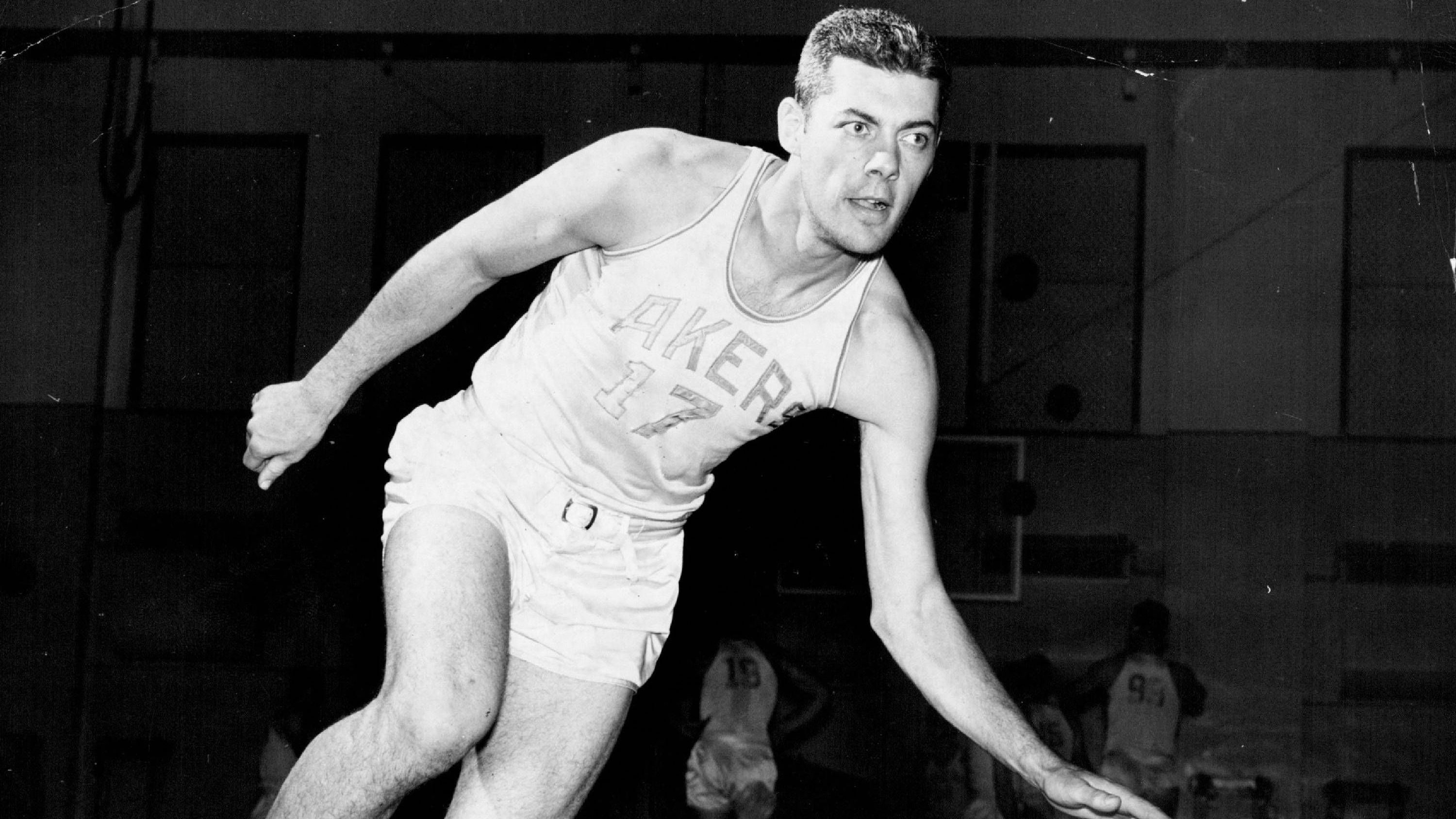 <strong>NBA Finals 1954: Minneapolis Lakers vs. Syracuse Nationals 4:3</strong><br>Die Lakers gewannen 1954 ihre fünfte NBA-Meisterschaft, indem sie die Nationals 4:3 besiegten. Angeführt von Superstar George Mikan dominierten die Lakers vor allem defensiv und entschieden das siebte Spiel mit 87:80 für sich.