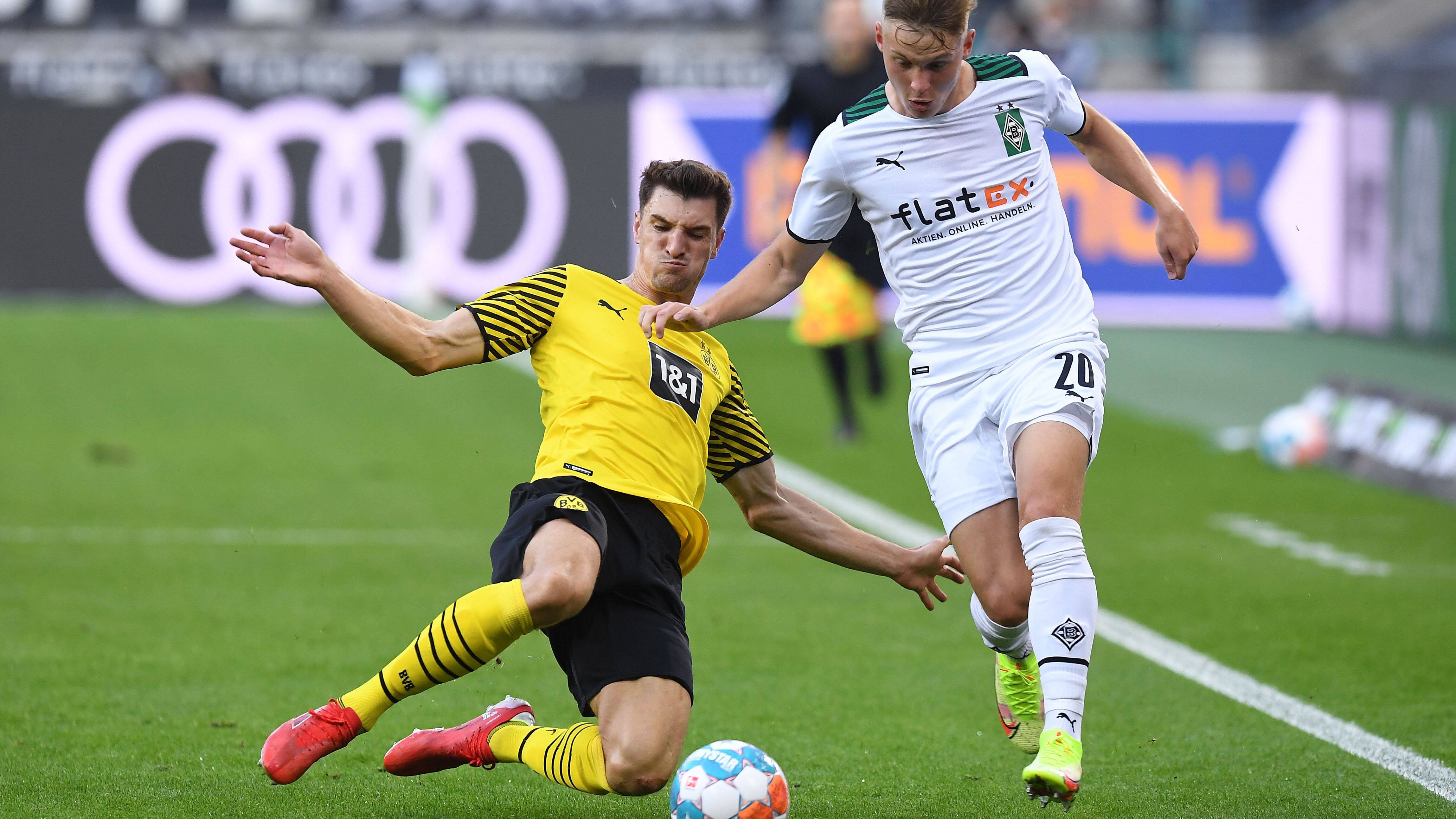 
                <strong>Thomas Meunier</strong><br>
                Thomas Meinier agiert als rechter Schienenspieler extrem weit außen. Nach hinten stabil bringt der Belgier aber im Vorwärtsgang wenig zustande. Extrem wichtig sein Block gegen Luca Netz' Abschluss nach 55 Minuten, da bereits als Rechtsverteidiger in der Viererkette agierend. ran-Note: 4
              