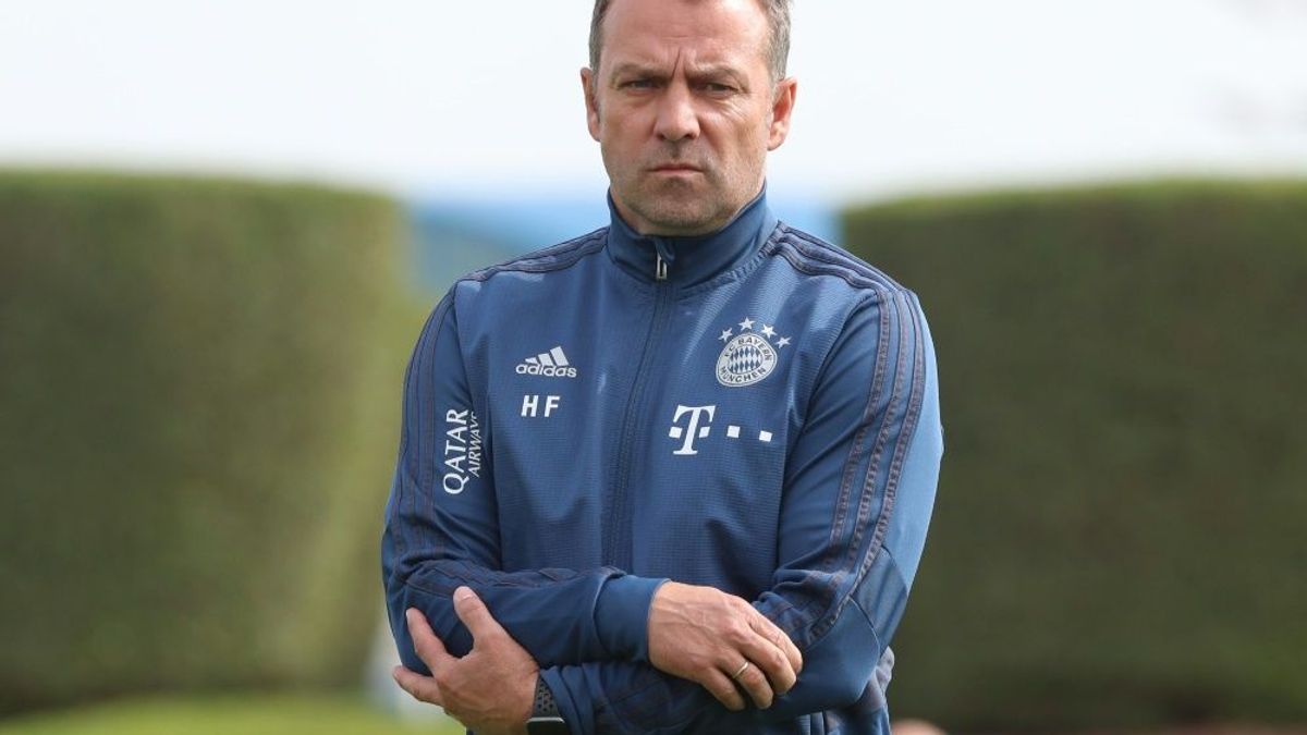 Sieht die Personallage beim FCB kritisch: Hansi Flick