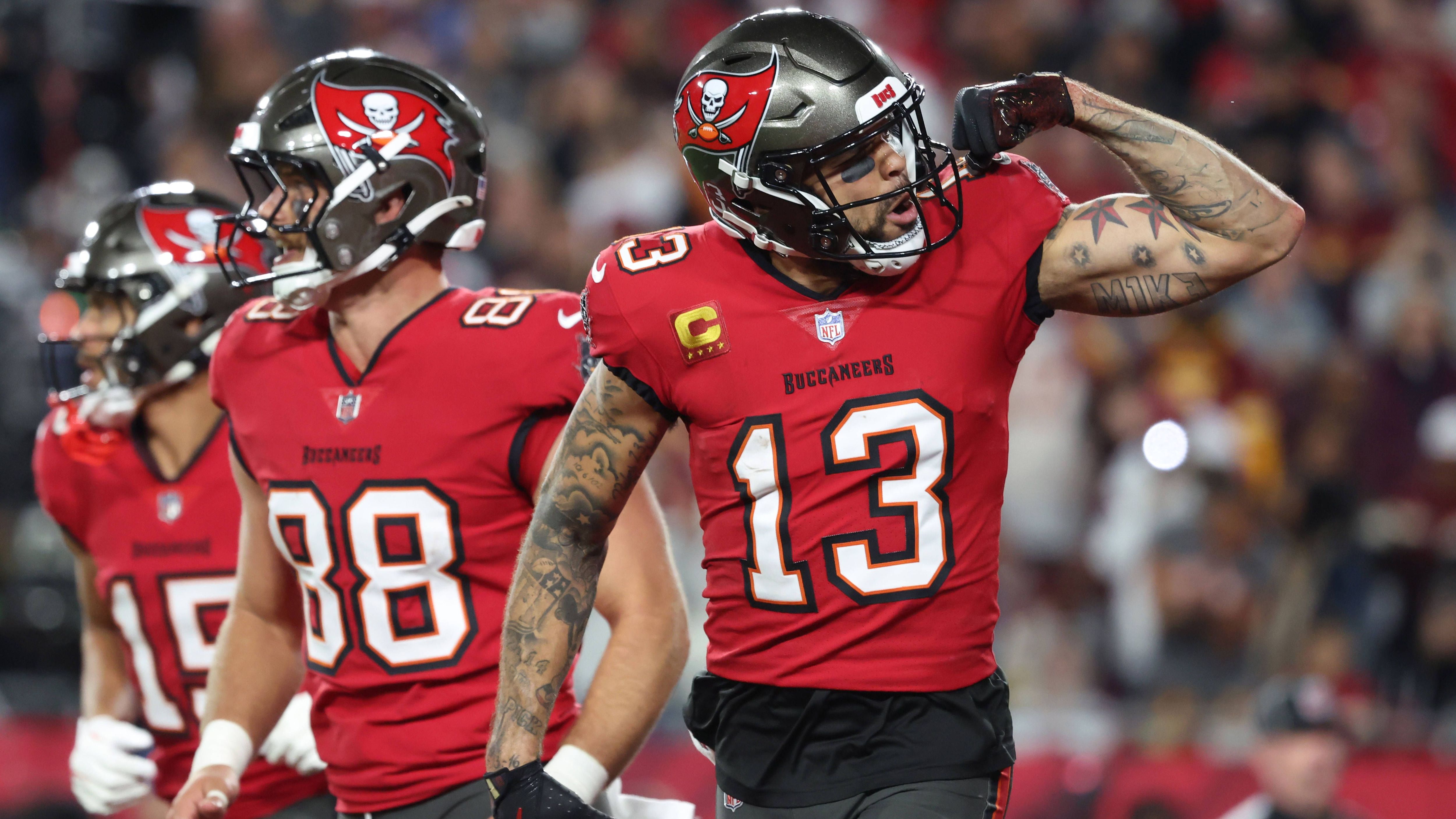 <strong>Mike Evans (Tampa Bay Buccaneers, 12.684 Yards)</strong><br>Evans hat in jeder seiner bisherigen Spielzeiten die Marke von mindestens 1.000 Receiving Yards geknackt – unabhängig davon, wer ihm die Pässe zuwarf. Gelingt es ihm, diesen Schnitt drei weitere Jahre zu halten, wird er als erster aktiver Spieler in den Kreis der 15.000-Yards-Receiver aufsteigen.