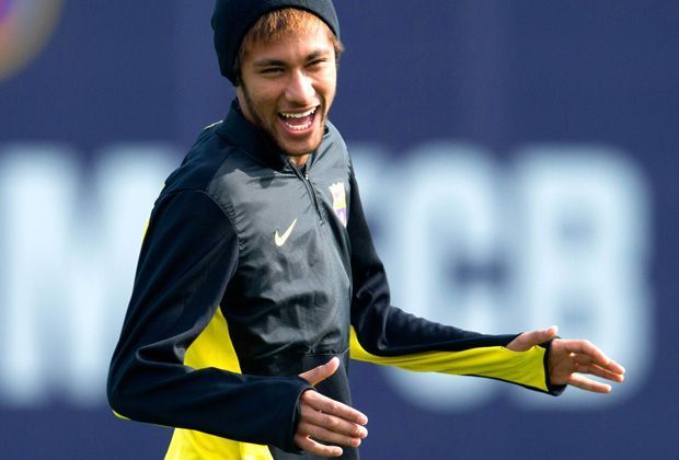 
                <strong>Platz 3: Neymar</strong><br>
                Der Brasilianer Neymar ist in seinem Heimatland ein echter Superstar - nicht erst seit seinem Wechsel zum FC Barcelona. Im vergangenen Jahr bringt das dem Offensiv-Künstler 29 Millionen Euro ein, Tendenz steigend.
              