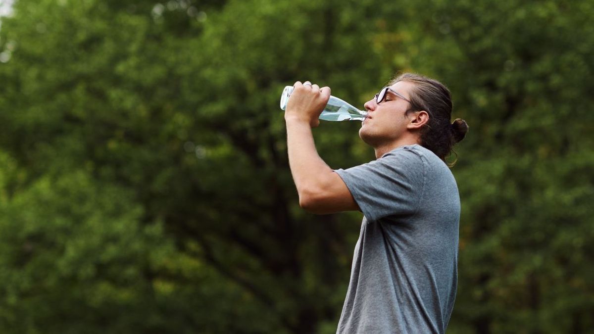 Wasser Trinken Gettyimages 1132573646