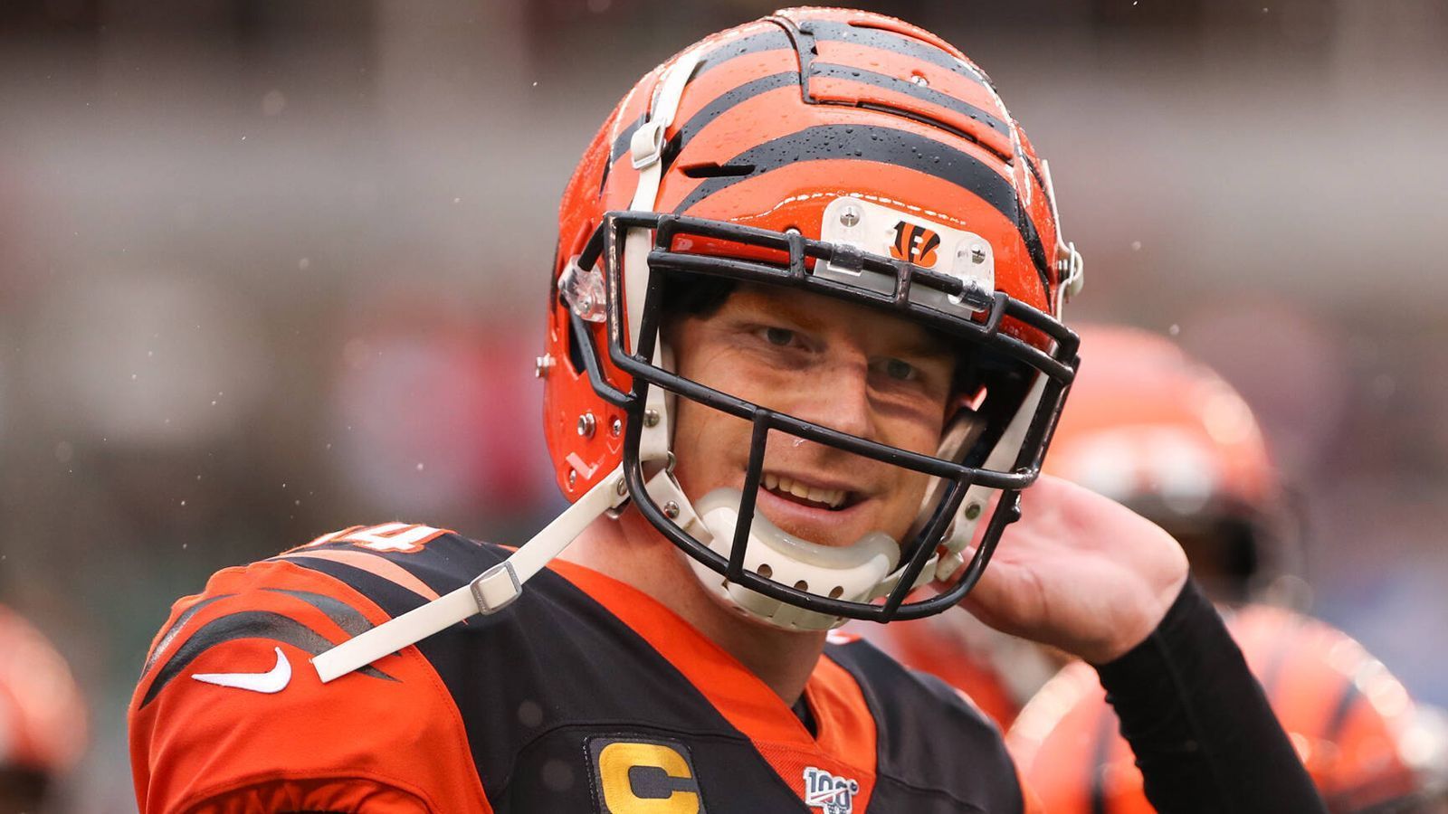 
                <strong>Patriots, Jaguars, Broncos: Die Optionen von Andy Dalton</strong><br>
                Andy Dalton darf sich eine neue Herausforderung suchen: Die Cincinnati Bengals haben ihren langjährigen Quarterback entlassen.  Mit 32 hat er noch ein paar gute Jahre vor sich. Doch wo? ran.de nennt Optionen.
              