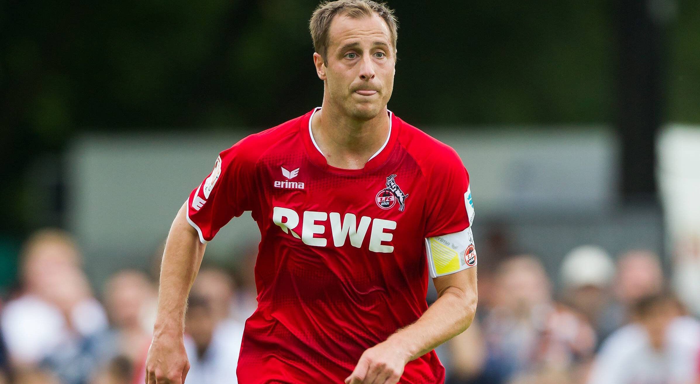 
                <strong>Matthias Lehmann (1. FC Köln)</strong><br>
                Nach dem Abgang von Miso Brecko zum 1. FC Nürnberg übernimmt Matthias Lehmann die Binde beim 1. FC Köln. Der Mittelfeldspieler steht seit 2012 bei den Geißböcken unter Vertrag und war bislang der Vertreter des nun abgewanderten Slowenen.
              