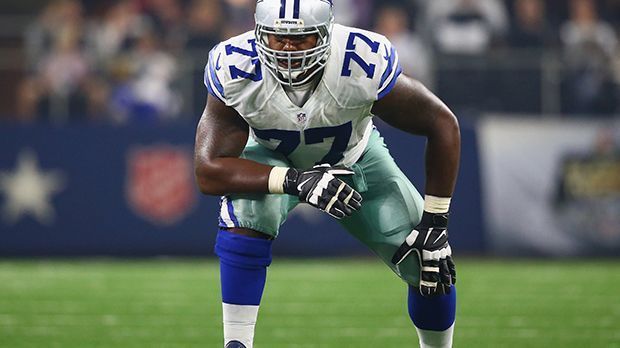 
                <strong>Tyron Smith, Dallas Cowboys</strong><br>
                Tackle: Tyron Smith, Dallas Cowboys. Auch der Left Tackle schaffte den Sprung zum Pro Bowl nach Hawaii. Zum dritten mal. Smith ist 25 Jahre alt, und spielt schon seine fünfte NFL-Saison als Starter. Er hat bislang erst eine einzige Partie verpasst.
              