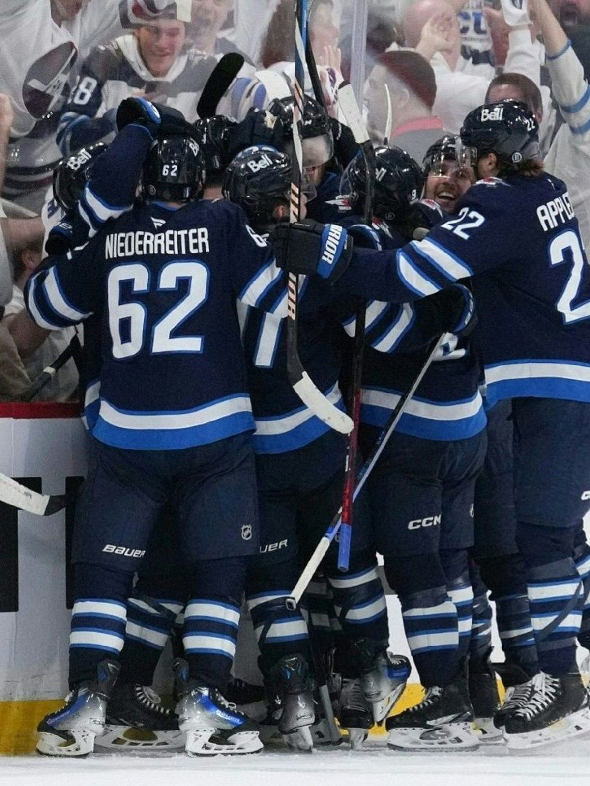 Jubel nach dem Krimi bei den Winnipeg Jets