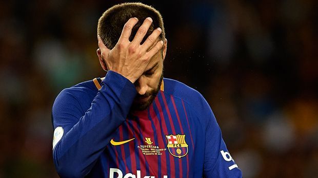 
                <strong>Gerard Pique</strong><br>
                Steht im Gegensatz zu Umtiti und Mascherano einigermaßen sicher. Aber in einem Spiel, in dem er auch als organisierender Abwehrchef gefordert ist, schafft er es nicht, seine unsicheren Nebenleute zu koordinieren. ran-Note: 3
              