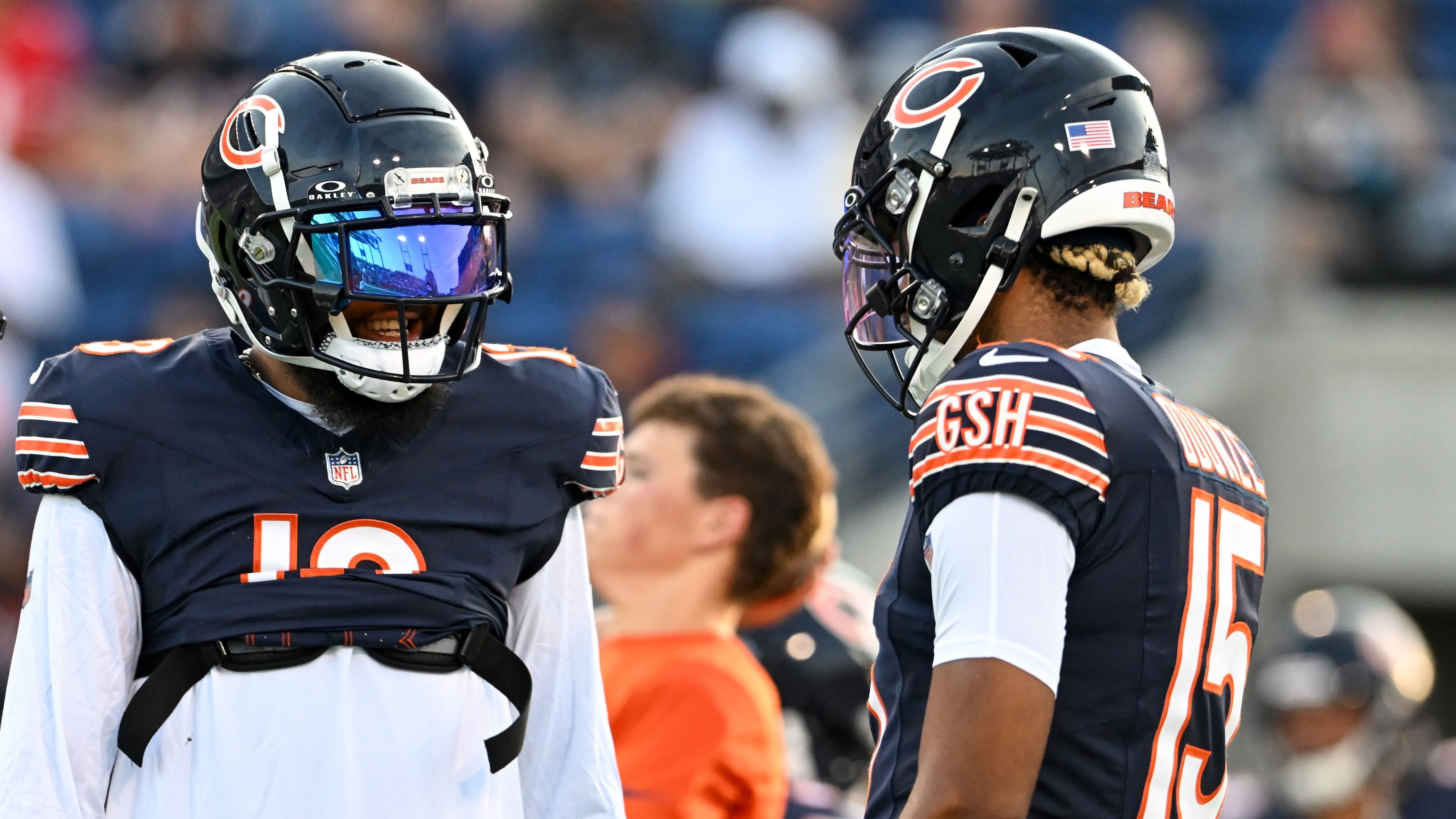 <strong>Keenan Allen &amp; Rome Odunze (Chicago Bears)</strong><br>Laut Head Coach Matt Eberfluss soll man bei Odunze mit einer Knieverletzung von Tag zu Tag schauen. Die Franchise zeigt sich bei dem 22-jährigen Rookie allerdings optimistisch. Ein Einsatz in Woche zwei gegen die Texans sei realistisch. Allen muss derweil mit einer Fersenverletzung kürzertreten. Die Chicago-Verantwortlichen hoffen allerdings, dass auch er in Woche zwei auflaufen kann.