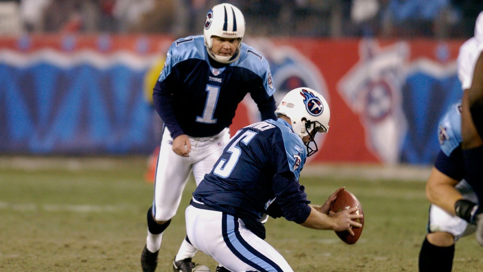 
                <strong>Gary Anderson (Kicker) - 23 Saisons</strong><br>
                Erste Saison: 1982Letzte Saison: 2004In der NFL aktiv für: Pittsburgh Steelers, Philadelphia Eagles, San Francisco 49ers, Minnesota Vikings, Tennessee Titans
              