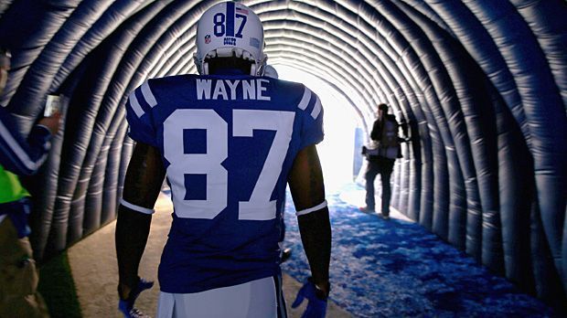 
                <strong>Reggie Wayne</strong><br>
                14 Jahre spielte Reggie Wayne für die Indianapolis Colts. Für eine weitere Saison im Trikot der New England Patriots reichte es nun nicht mehr, die Pats sortierten den 36 Jahre alten Wide Receiver aus.
              