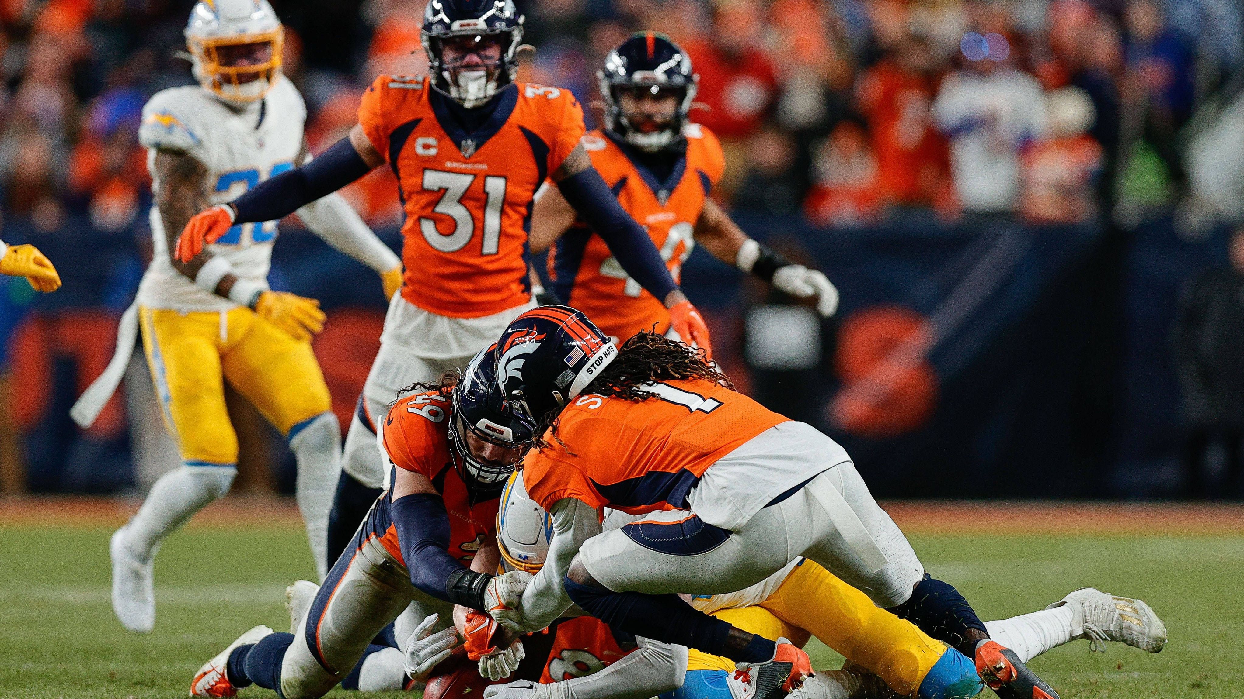 <strong>Platz 5: Denver Broncos</strong><br>Mit Will Lutz schicken die Broncos einen soliden NFL-Kicker (88,2 Prozent Genauigkeit) ins Rennen. Punter Riley Dixon zeigte sogar richtig starke Leistungen. Ähnlich auch die Defense, die über die gesamte Saison gerade einmal 195 Punt-Yards zuließ.