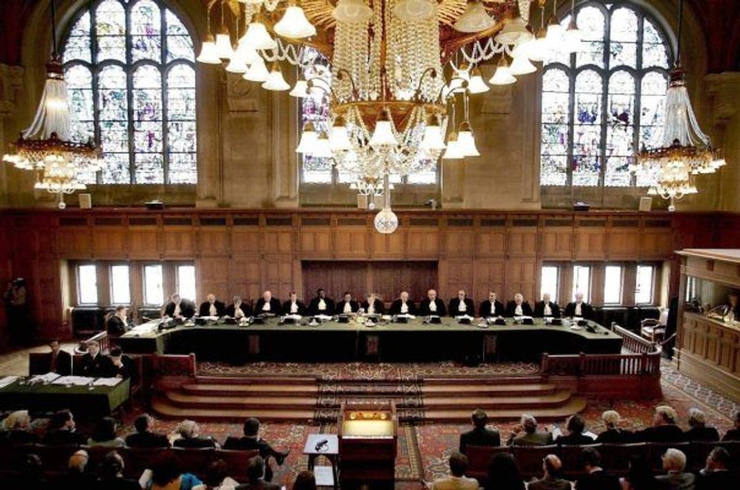 Der internationale Gerichtshof in Den Haag beschäftigt sich mit Streitfragen zwischen Staaten.