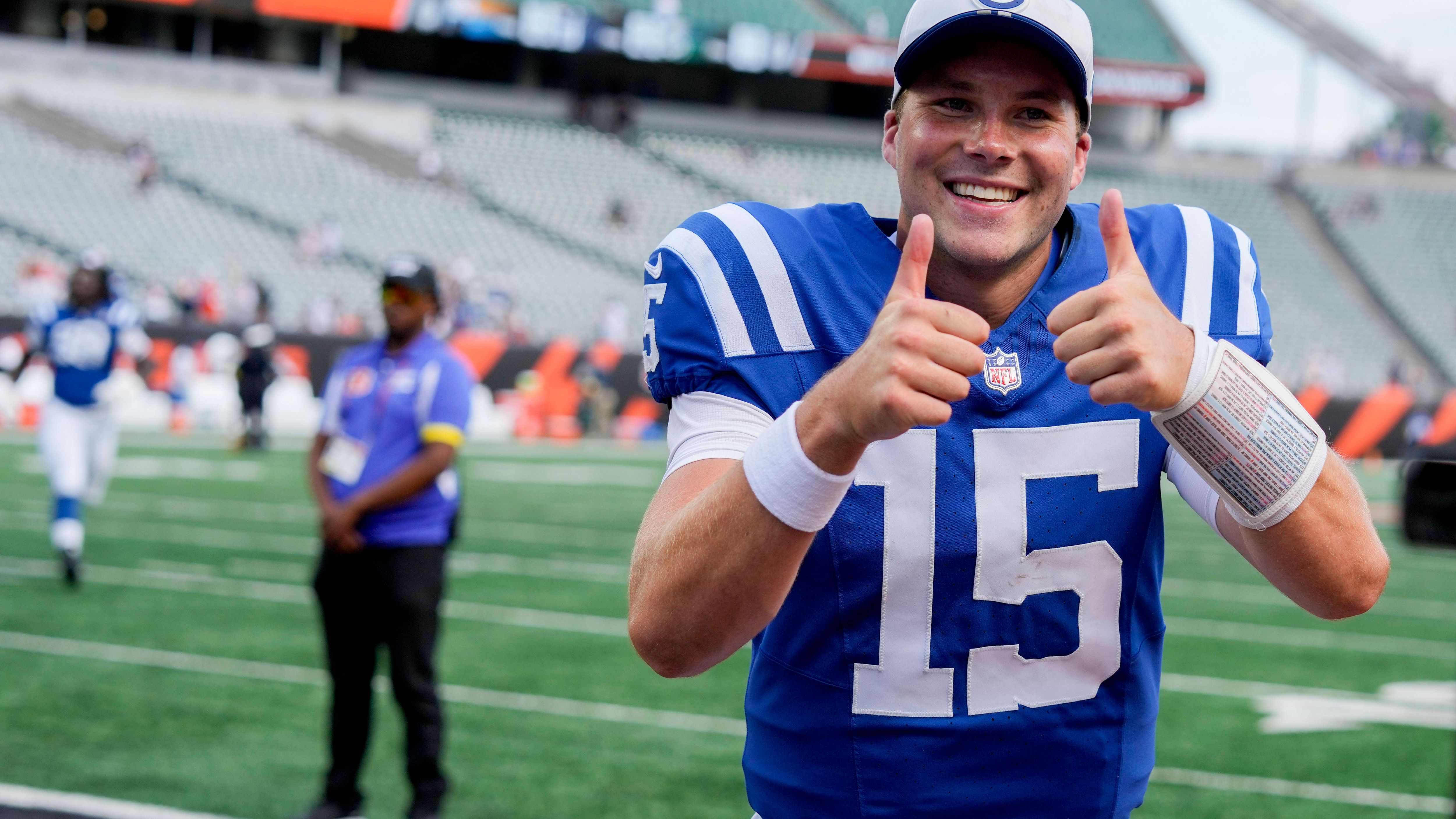 <strong>Riley Leonard (Indianapolis Colts)</strong><br>Der Sechstrunden-Pick machte in der Preseason Werbung in eigener Sache für einen Platz als dritter Colts-Quarterback. Insbesondere mit einem starken Auftritt in Woche 3: Dort brachte er nicht nur 15 seiner 20 Pässe für 189 Yards an den Mann. Ihm gelang auch ein perfekter 59-Yards-Touchdown-Pass auf Laquon Treadwell. Insgesamt war er in der Partie an drei Scoring Drives beteiligt. "Beeindruckend", lobte ihn Head Coach Shane Steichen anschließend.