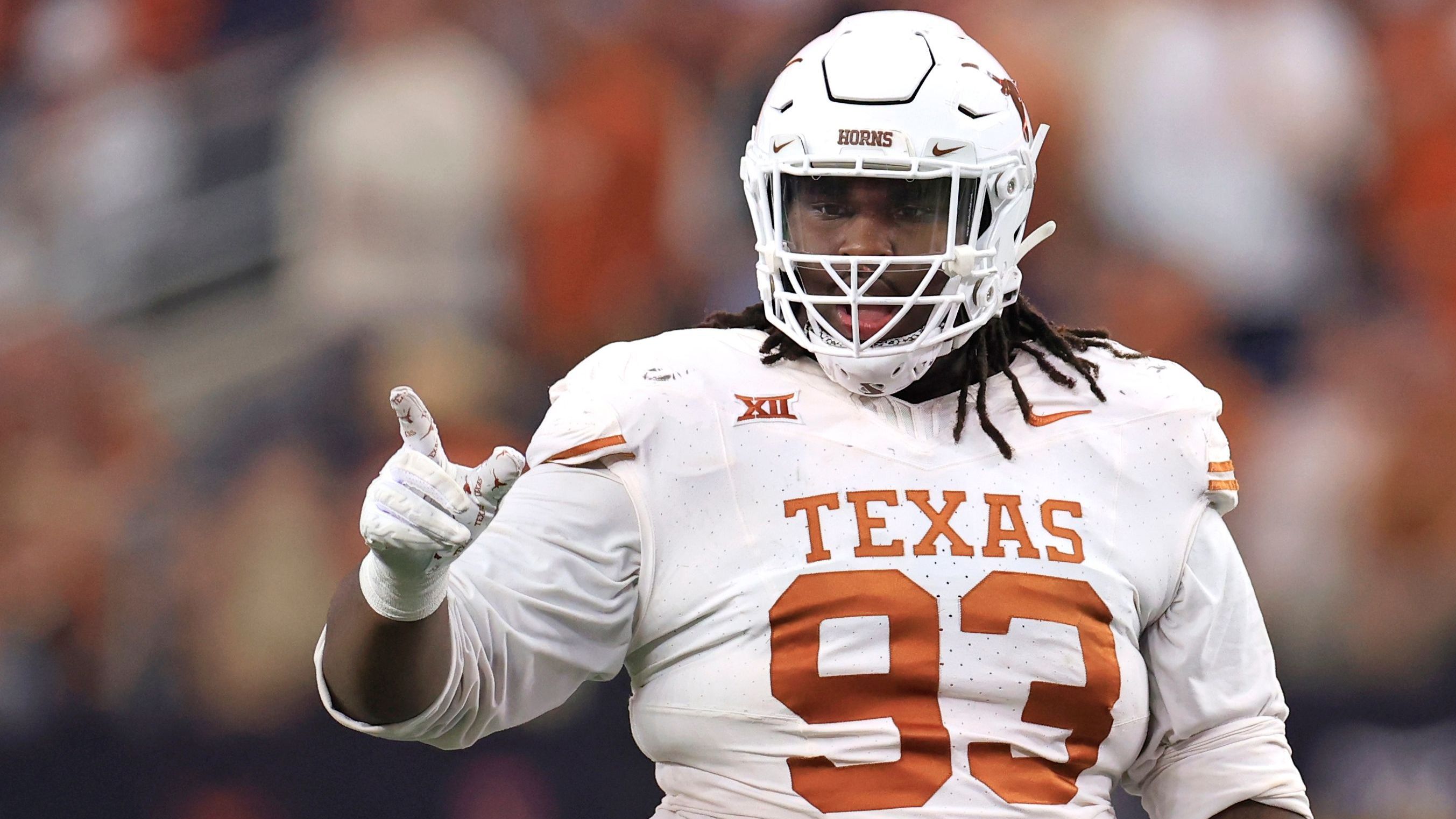 <strong>T'Vondre Sweat</strong><br>Position: Defensive Tackle<br>College: Texas<br>Prognose: Anfang / Mitte 2. Runde