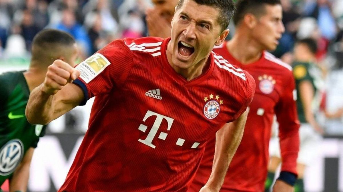 Bayern gewinnt - Lewandowski trifft doppelt