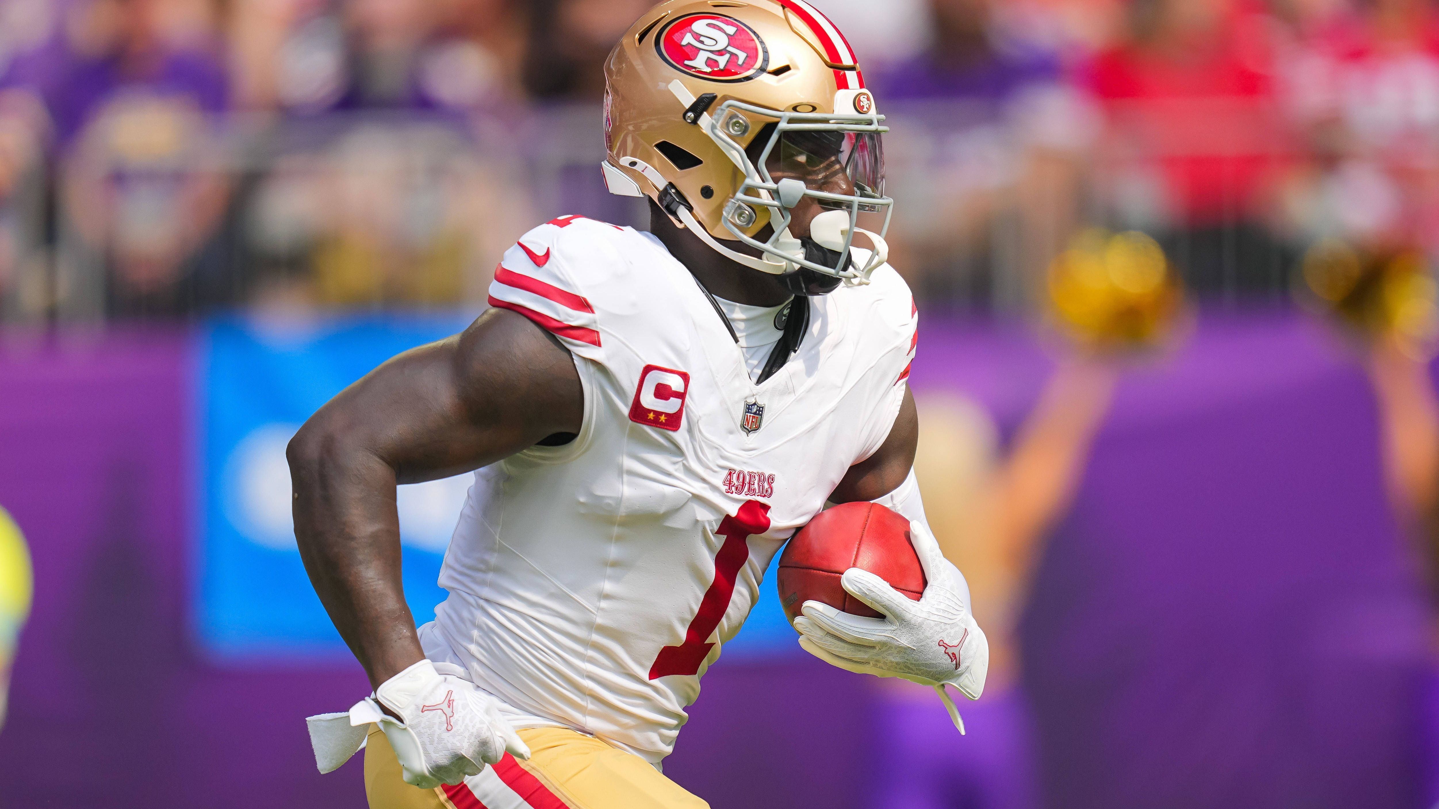 <strong>Deebo Samuel erlebte schwache Saison bei 49ers</strong><br>Der Trade-Gegenwert für die "Niners" dürfte sich in Grenzen halten, da Samuel 2025 in sein letztes Vertragsjahr geht. Zudem hat der Passempfänger eine denkbar schlechte Saison hinter sich. In 15 Spielen fing er einen Karrieretiefstwert von 51 Pässen für 670 Yards und drei Touchdowns. Außerdem verzeichnete er bei 42 Laufversuchen nur 3,2 Yards pro Carry - weit unter seinem Karrieredurchschnitt von 5,7. Entsprechend wird mit einem Drittrunden-Pick als wahrscheinlichem Gegenwert gerechnet.