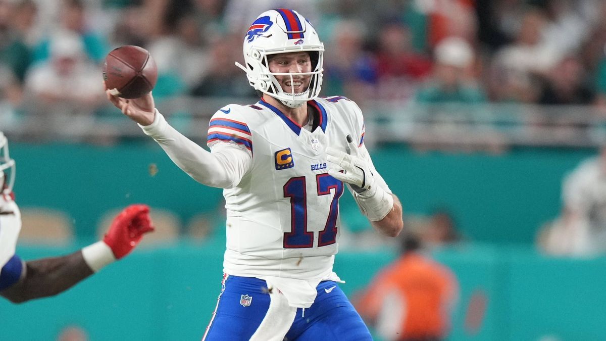 MIAMI GARDENS, FL - SEPTEMBER 12: Buffalo Bills quarterback Josh Allen (17) makes a pass attempt during the game between the Buffalo Bills and the Miami Dolphins on Thursday, September 12, 2024 at ...