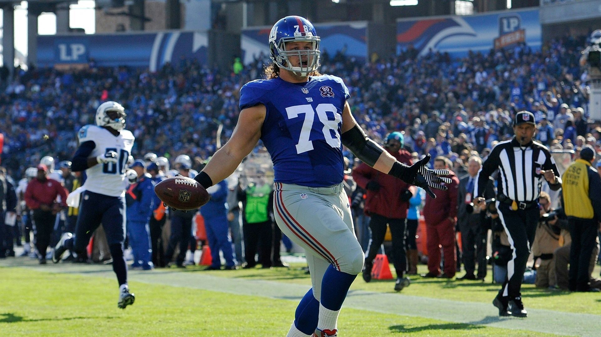 <strong>New York Giants (2 deutsche Spieler)<br></strong>Markus Kuhn spielte von 2012 bis 2015 für die Giants und ihm gelang dabei Historisches. Als erster Deutscher erzielte der Defensive Tackle 2014 einen Touchdown.