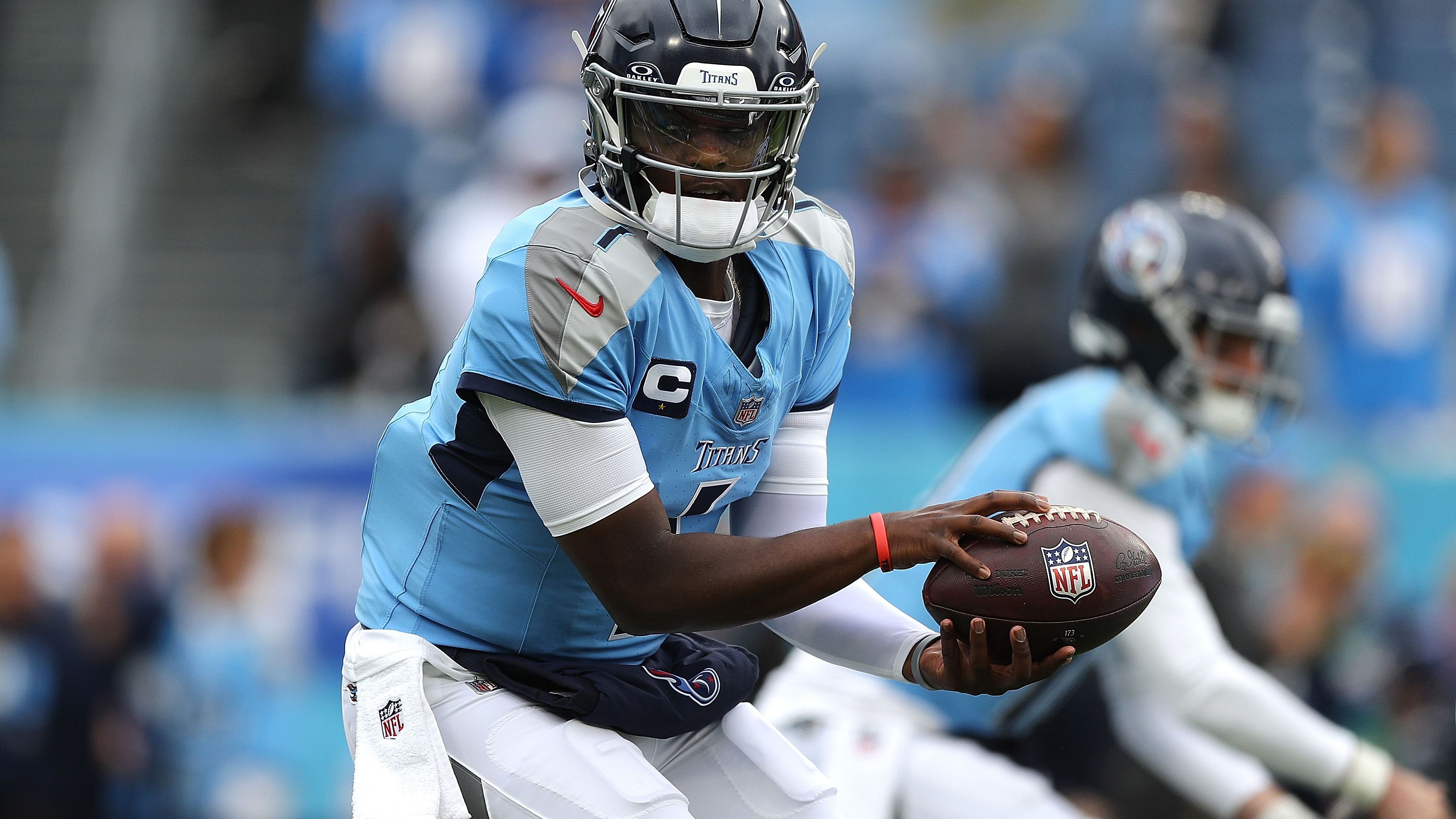 <strong>Platz 30: Cam Ward (Tennessee Titans)</strong><br>In der Bye Week konnte sich Cam Ward noch einmal sammeln. Die Umstände werden nicht besser, zuletzt war aber bei ihm persönlich bereits eine positive Entwicklung zu erkennen. Bleibt zu hoffen, dass ihn das erste Spiel ohne Interception seit Week 2 beflügelt.