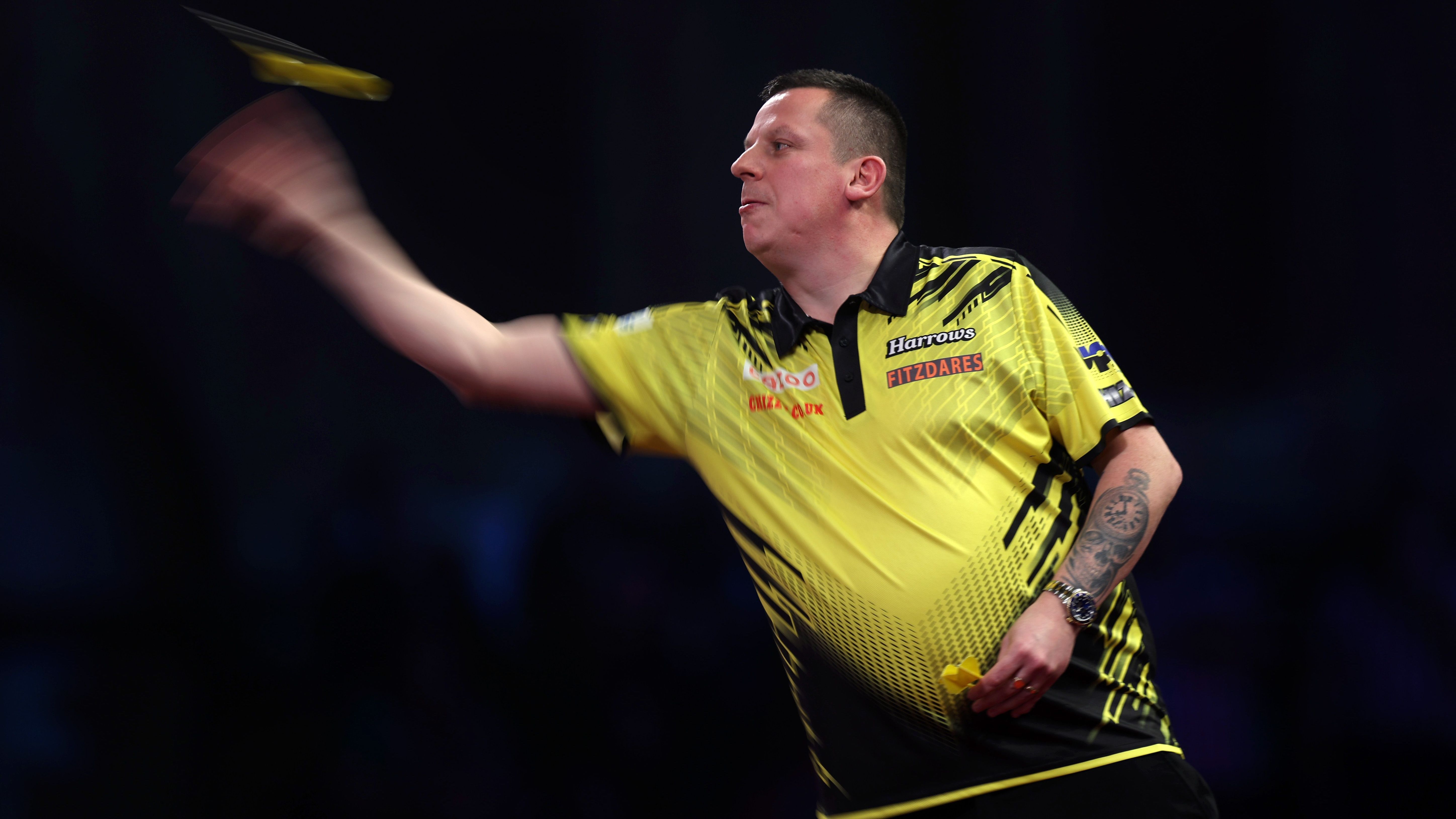 <strong>Dave Chisnall</strong><br>"Dizzy" von Vic Reeves &amp; Wonderstuff