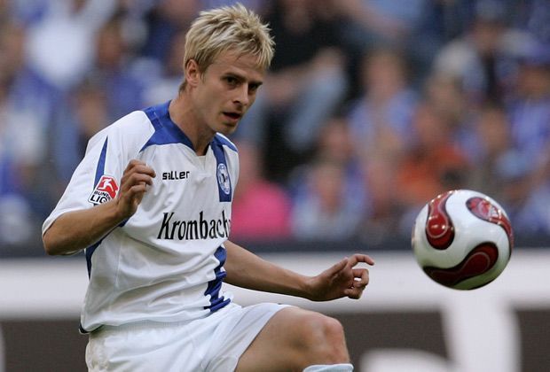 
                <strong>Tobias Rau</strong><br>
                Einer der jüngsten Mitstreiter im deutschen Team ist Tobias Rau. Der gebürtige Braunschweiger spielte für den VfL Wolfsburg, Bayern München und Arminia Bielefeld in der Bundesliga.
              