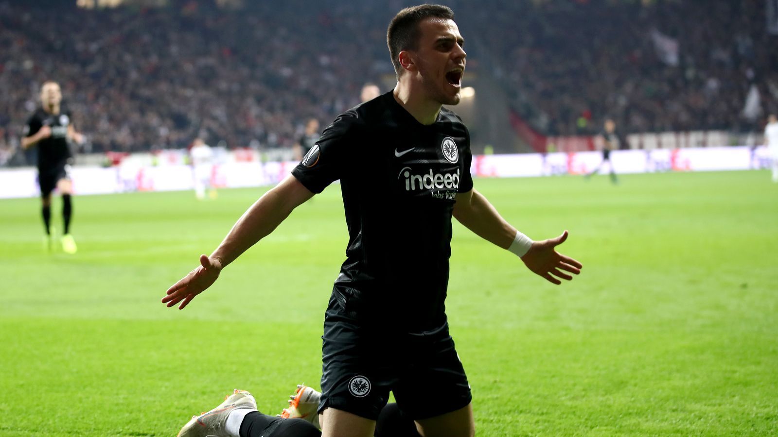 
                <strong>Filip Kostic (Eintracht Frankfurt)</strong><br>
                Absolvierte Spiele im Wettbewerb 2018/19: 12
              