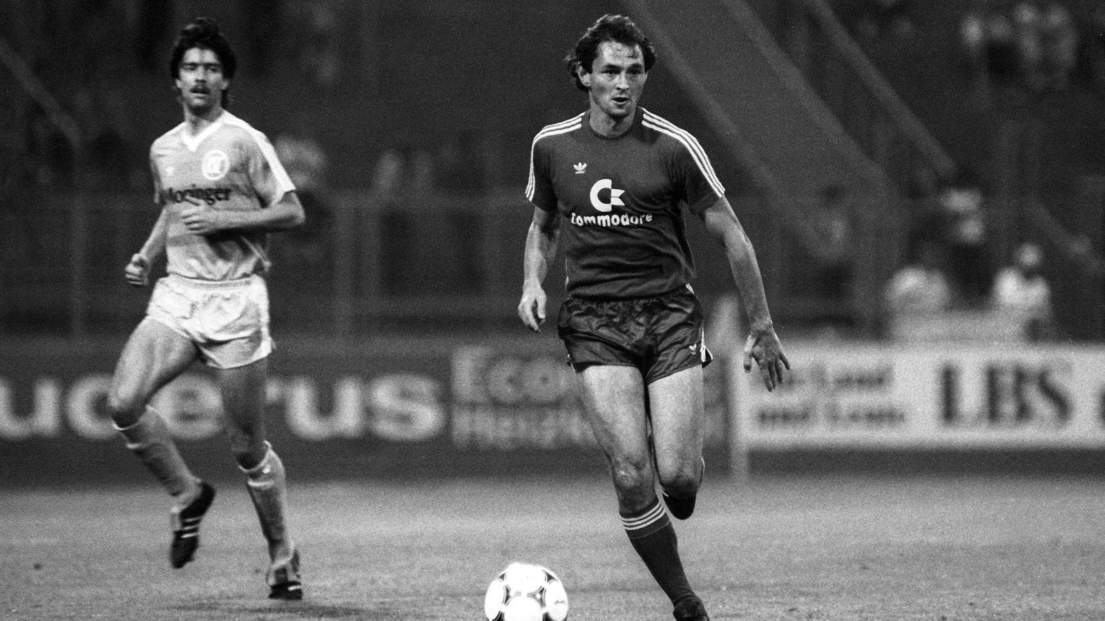 
                <strong>Bernd Martin</strong><br>
                &#x2022; VfB Stuttgart: 1972 bis 1973 (Junioren), 1973 bis 1982 -<br>&#x2022; FC Bayern München: 1982 bis 1985<br>
              