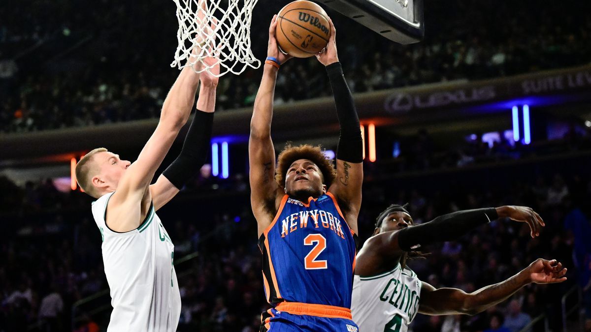 Boston Celtics v New York Knicks