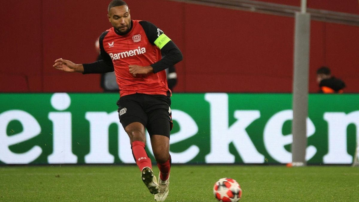 Jonathan Tah im Spiel gegen Prag